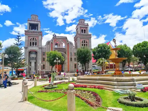 Por qué Huaraz es uno de los destinos favoritos para viajar en Perú