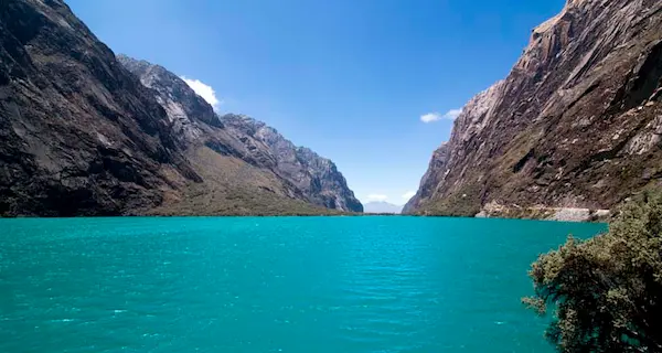 Laguna Chinancocha en Llanganuco