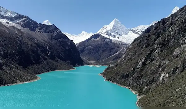 Laguna Parón en Áncash lagunas del Perú 
