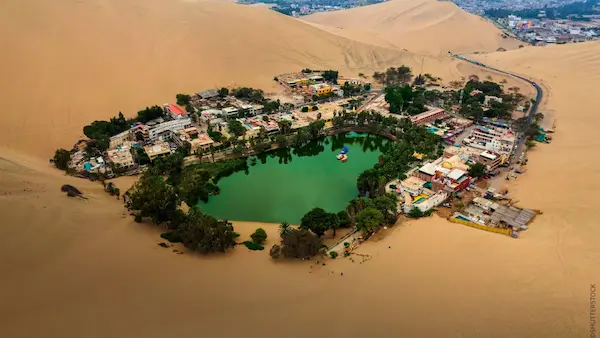 Laguna de Huacachina en Ica